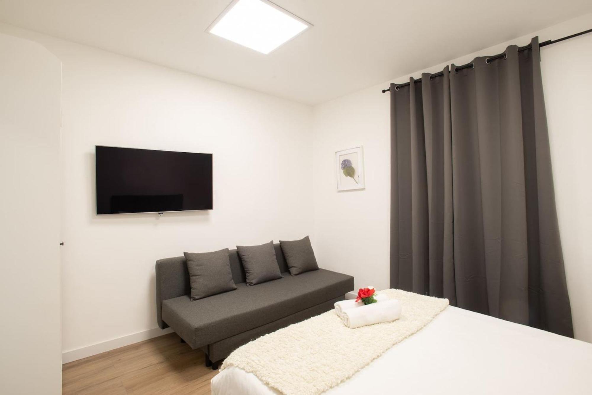 Apartamentos Day Madrid Santo Domingo Centro Gran Via Sol Malasana Exteriér fotografie