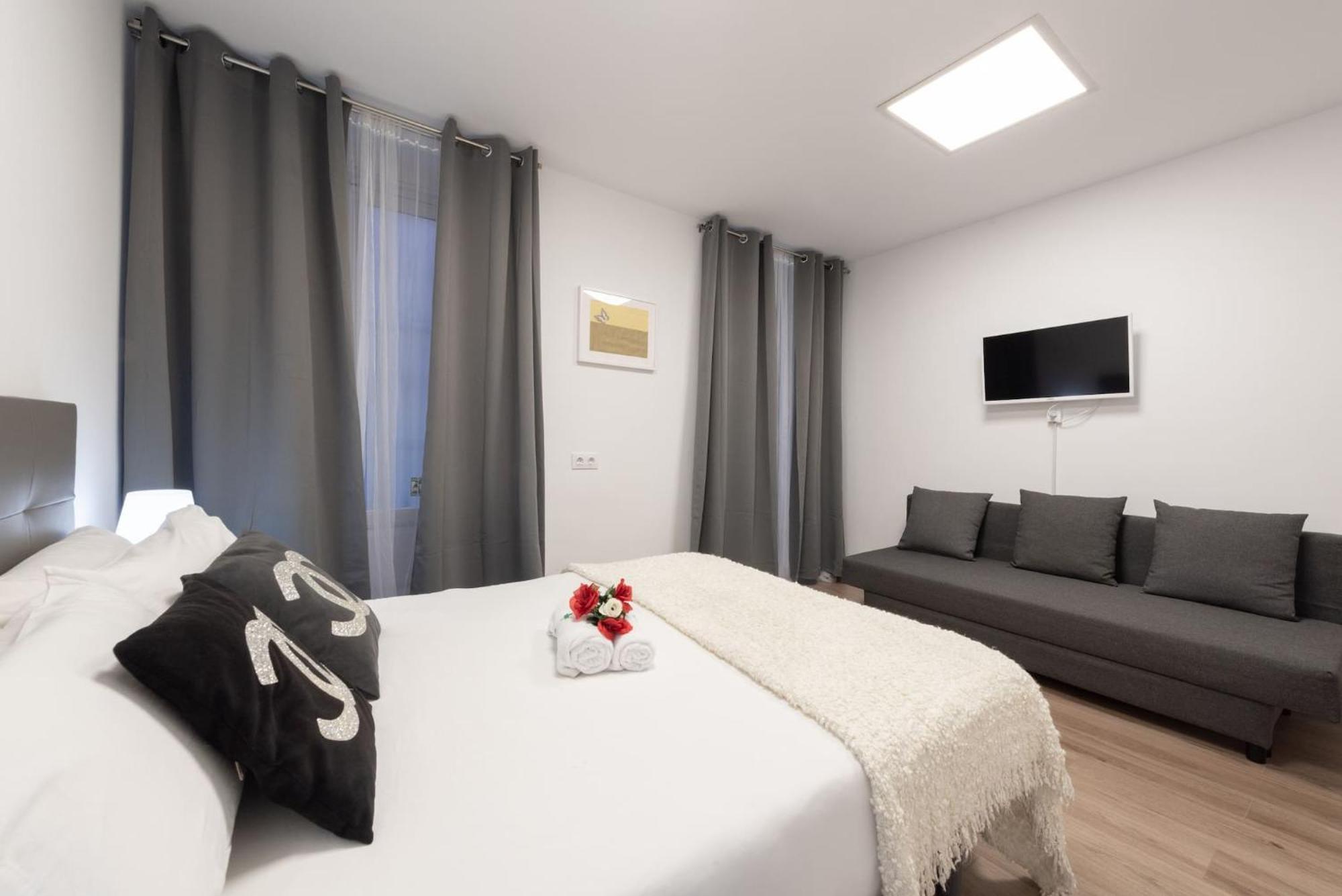 Apartamentos Day Madrid Santo Domingo Centro Gran Via Sol Malasana Exteriér fotografie