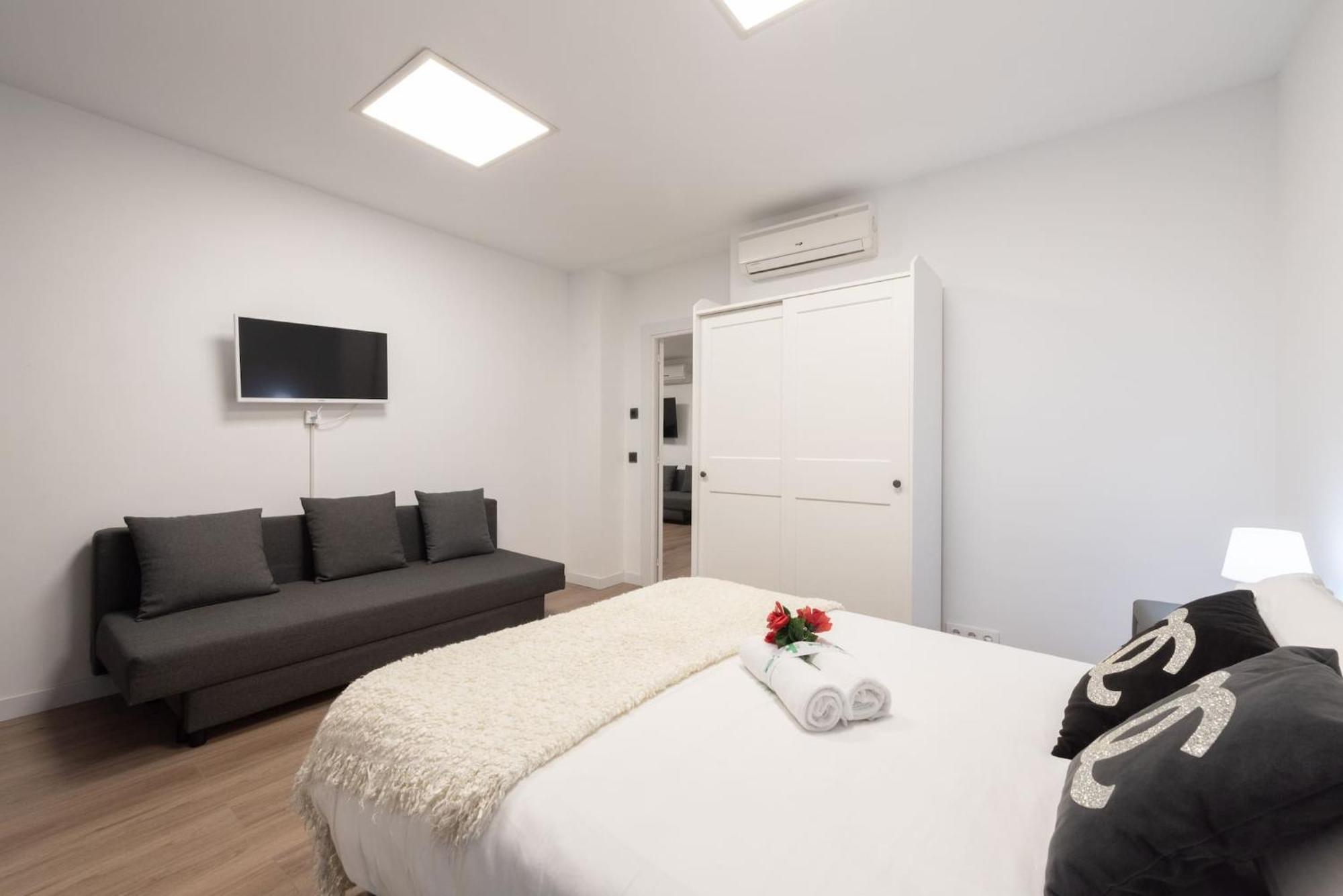 Apartamentos Day Madrid Santo Domingo Centro Gran Via Sol Malasana Exteriér fotografie